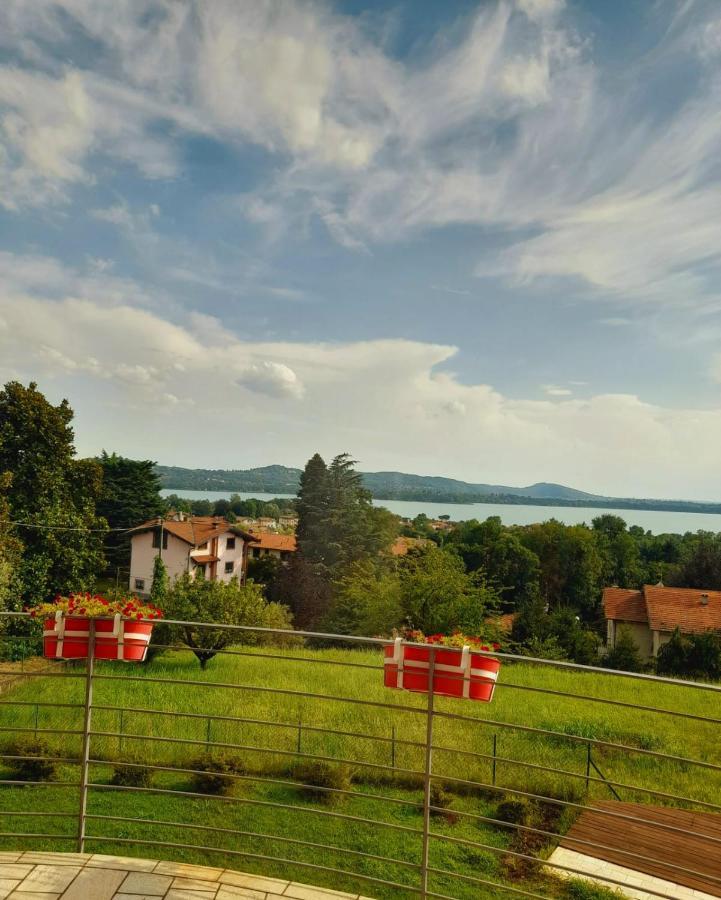 Villa Dei Tramonti Gavirate Exteriör bild